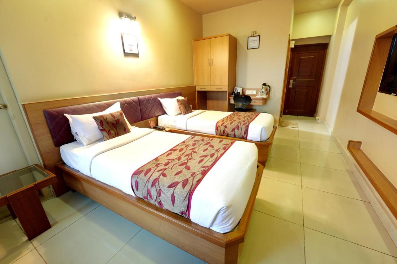 Hotel Prestige, Mangaluru Zewnętrze zdjęcie