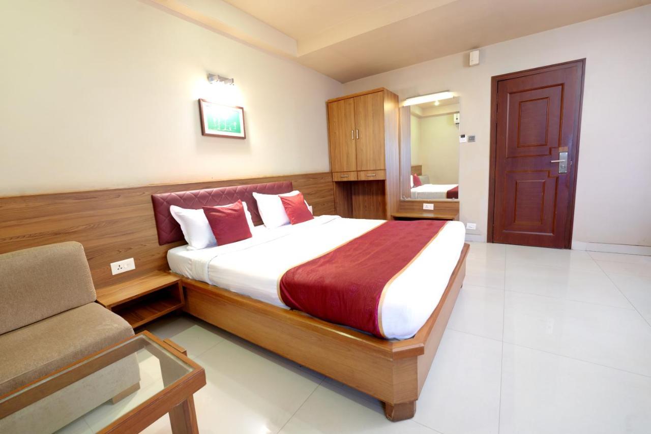 Hotel Prestige, Mangaluru Zewnętrze zdjęcie